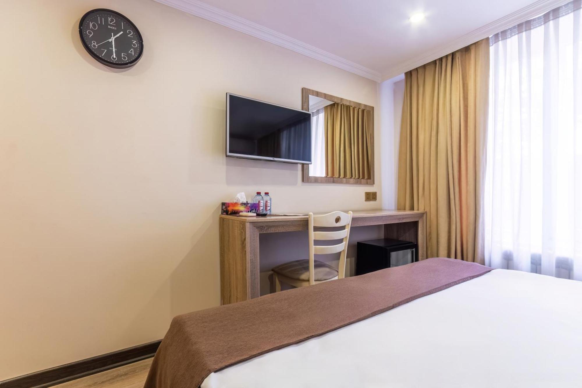 Deluxe City Hotel Bakoe Buitenkant foto