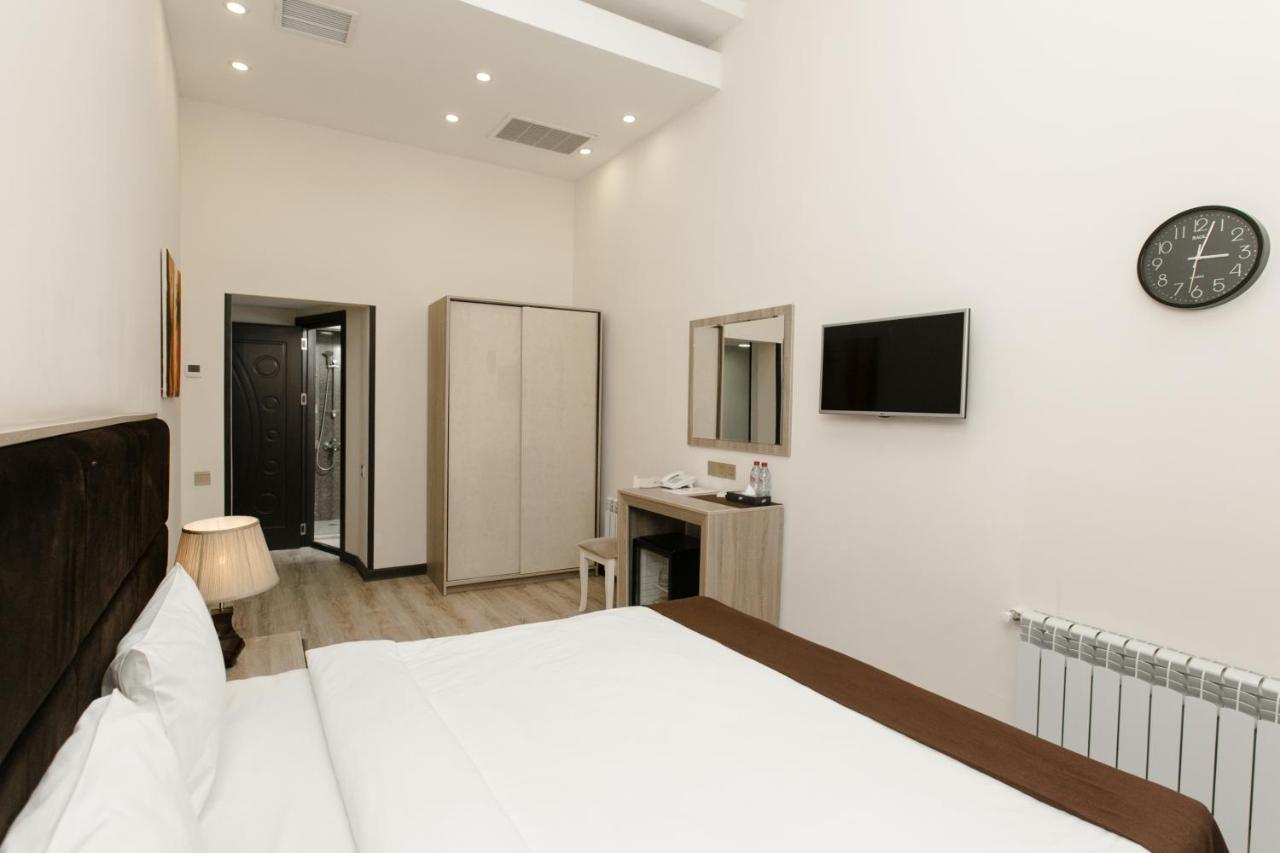 Deluxe City Hotel Bakoe Buitenkant foto