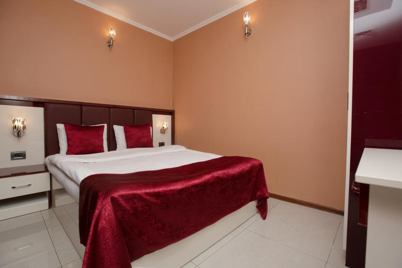 Deluxe City Hotel Bakoe Buitenkant foto